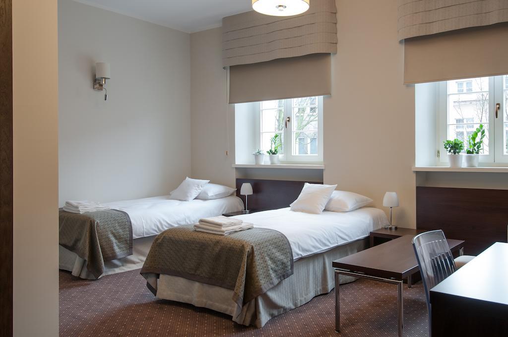 B&B Wieniawa Parking I Sniadanie W Cenie! Breakfast And Parking Included! Leszno  Rom bilde