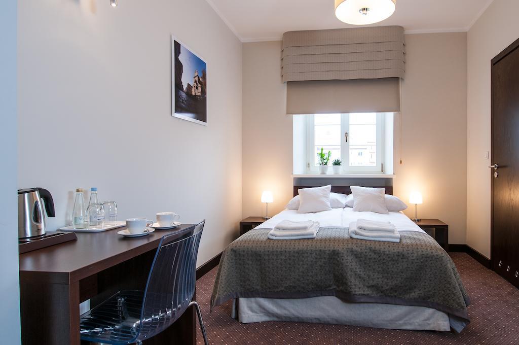 B&B Wieniawa Parking I Sniadanie W Cenie! Breakfast And Parking Included! Leszno  Rom bilde