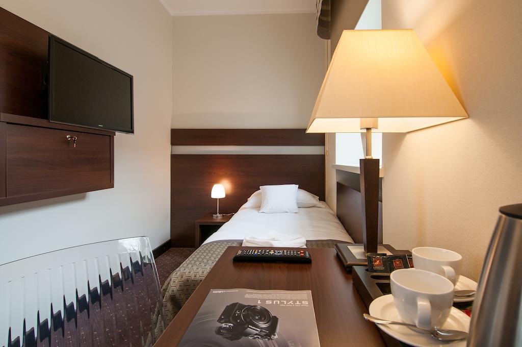 B&B Wieniawa Parking I Sniadanie W Cenie! Breakfast And Parking Included! Leszno  Rom bilde
