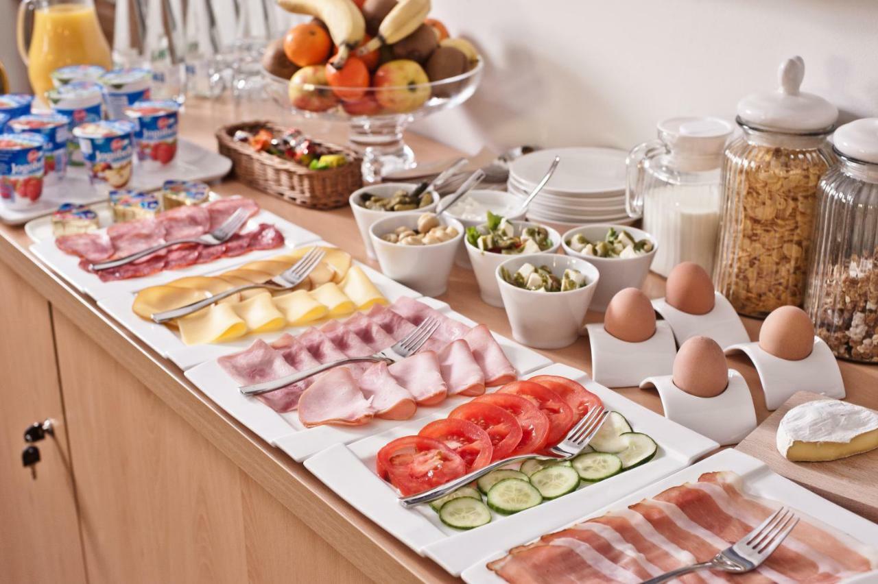 B&B Wieniawa Parking I Sniadanie W Cenie! Breakfast And Parking Included! Leszno  Eksteriør bilde